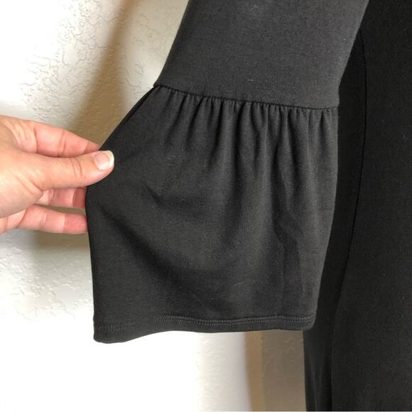 WHBM black bell sleeve cuff sheath dress size Extra Small - Picture 7 of 12